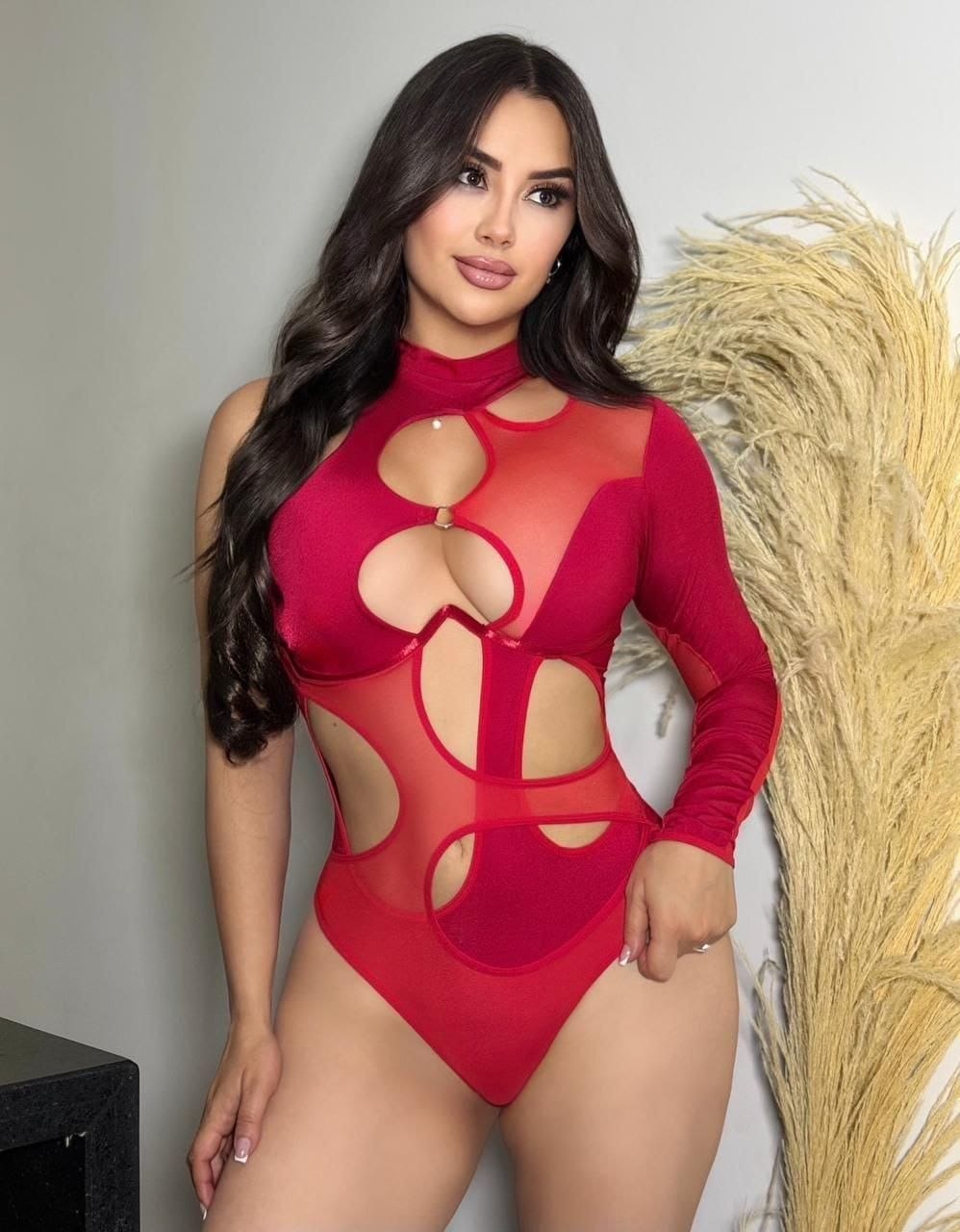 BODY HOLLY